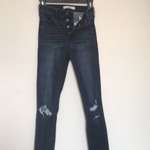 Hollister distressed jeans skinny